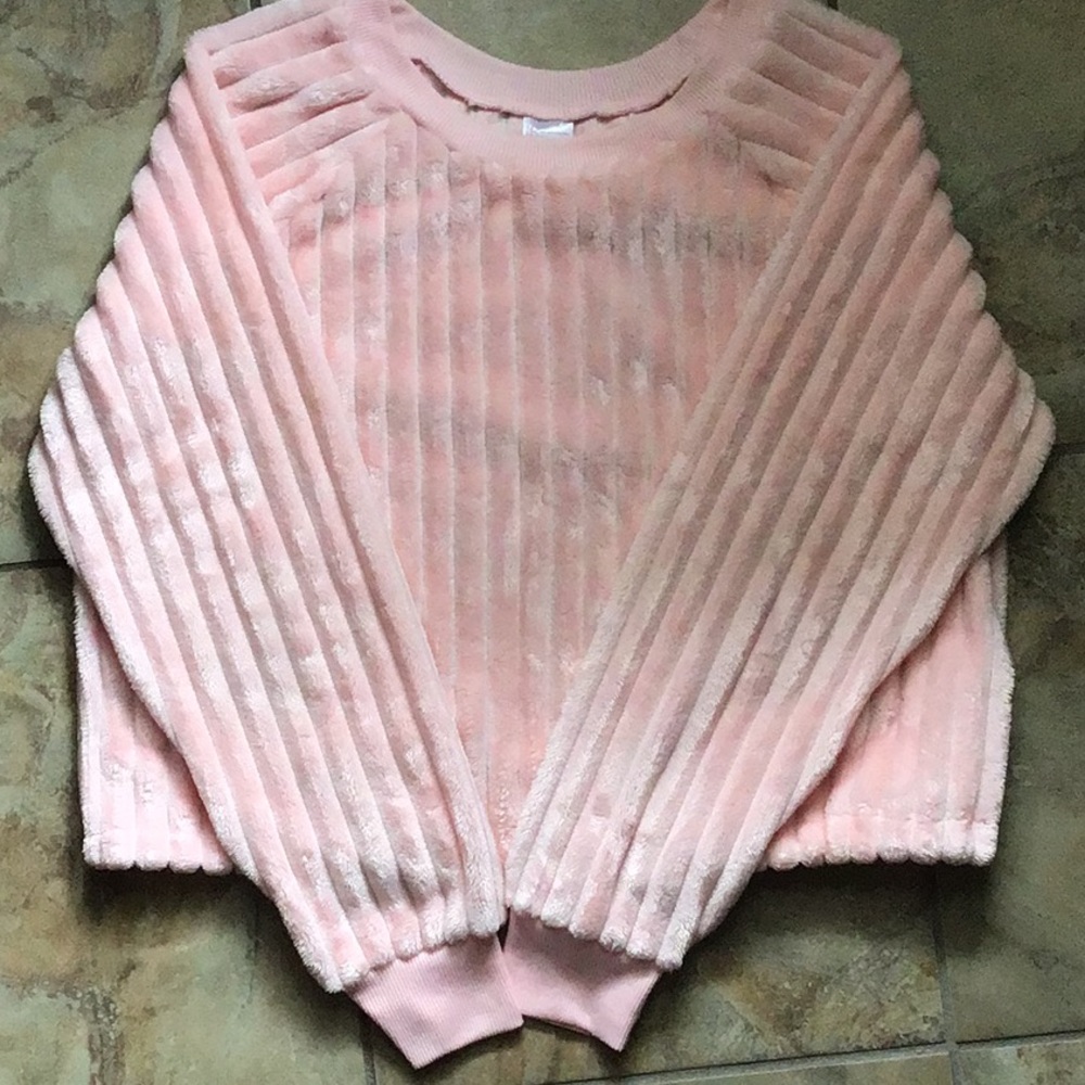 Faux fur pullover😍